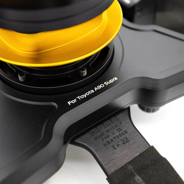 Quick release steering wheel kit for BMW M and Toyota GR Supra by MADtrace®- racing